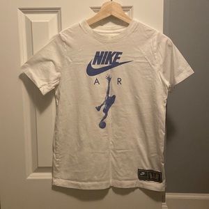 Nike t-shirt